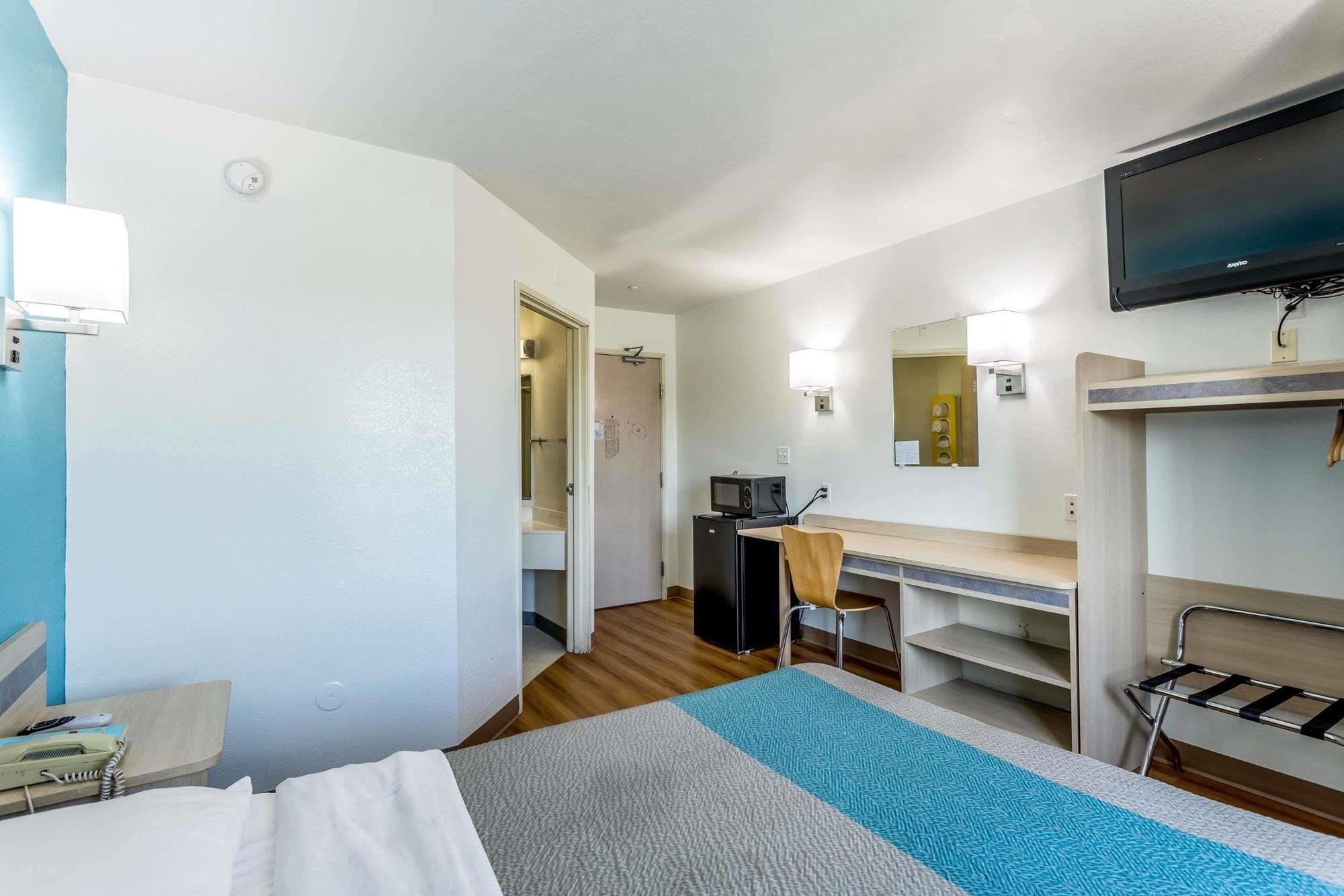 Holiday Inn Roswell By Ihg Екстериор снимка